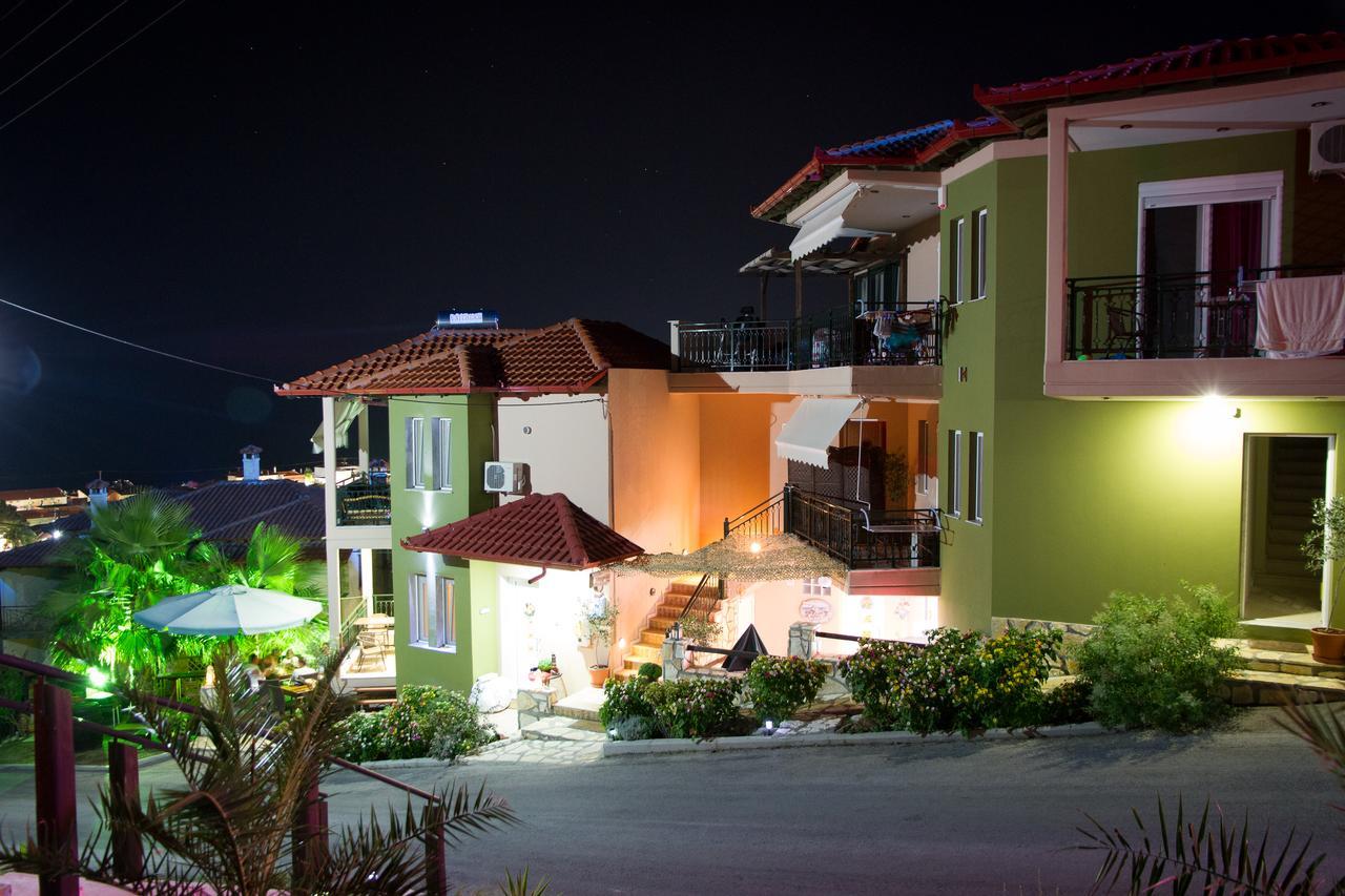 Greenhill Holiday Suites Sarti Exterior photo